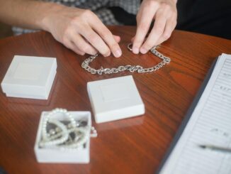 Perché conviene acquistare gioielli online